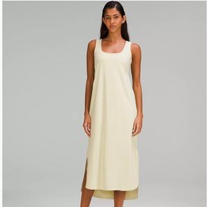 Lululemon dress NWT size 8